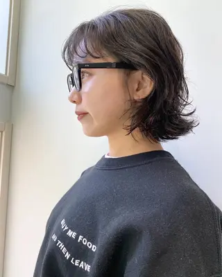 ミディアム カラー パーマ ヘアアレンジ Nancy所属・束感まつげ❤︎ あみのマツエク・マツパデザイン