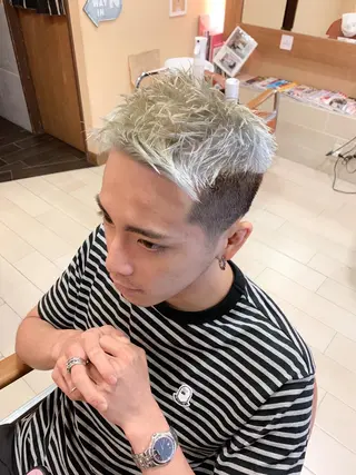 ショート カラー HOMMEHAIR4所属・砂川 太成のヘアスタイル