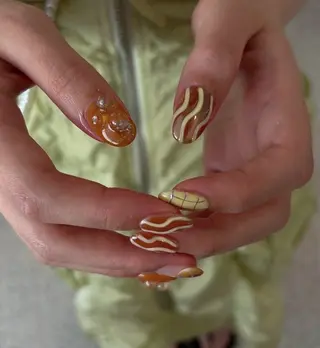 ネイル 個性派ニュアンス ネイル Nao.のネイルデザイン