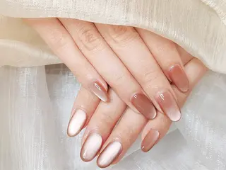 ミディアム 501_nail所属・Ta taのネイルデザイン