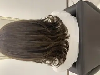 セミロング カラー 瀬尾 由希菜のヘアスタイル