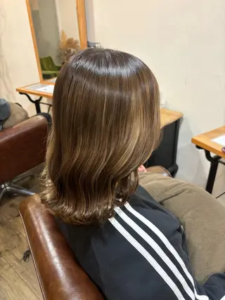 ミディアム 牧 藍歌のヘアスタイル