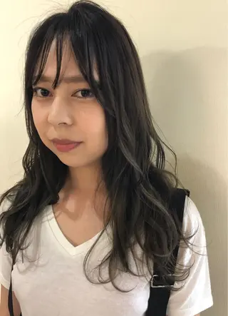 ロング カラー 相原 美咲のヘアスタイル
