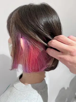 ショート カラー 髪質改善✨透明感カラ ー🌈シエルブルーのヘアスタイル