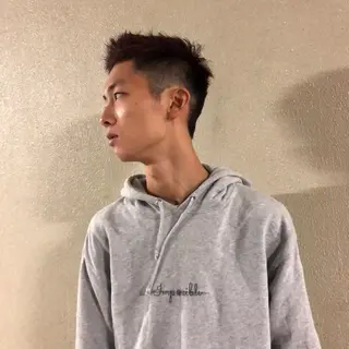 メンズ 切りっぱなしボブ/ デザインカラー店長のヘアスタイル