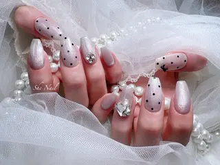 ネイル She   Nail所属・ISA_ BELLAのネイルデザイン