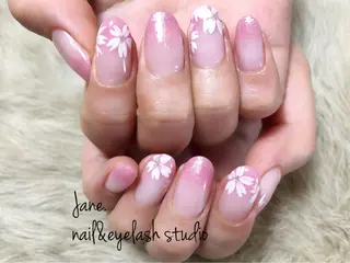 ネイル Yakko pas á pasのネイルデザイン