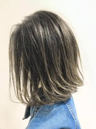 ショート カラー ショートヘア💫 ハイトーン西田拓馬のヘアスタイル