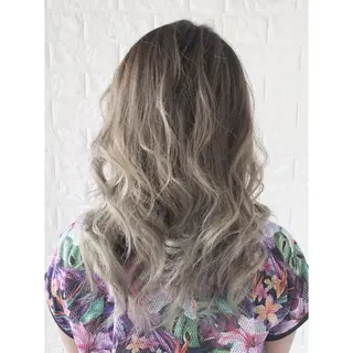 セミロング カラー KIZU 髪質改善 オカルト怪談のヘアスタイル