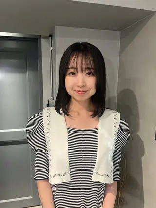 ミディアム 北見 桃夏のヘアスタイル