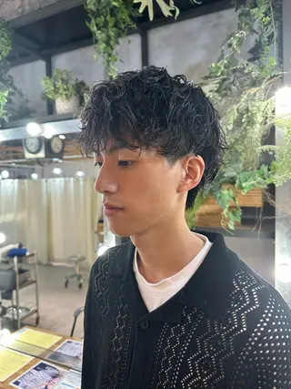 パーマ メンズ 溜 一太のヘアスタイル