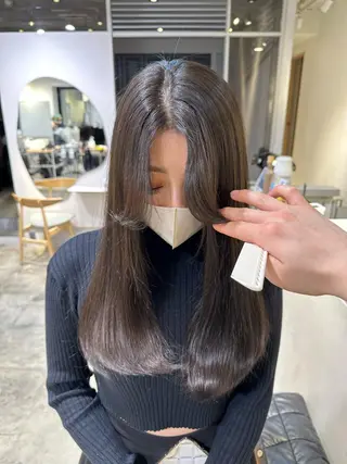 セミロング 韓国ヘア/レイヤー Yan✂︎のヘアスタイル