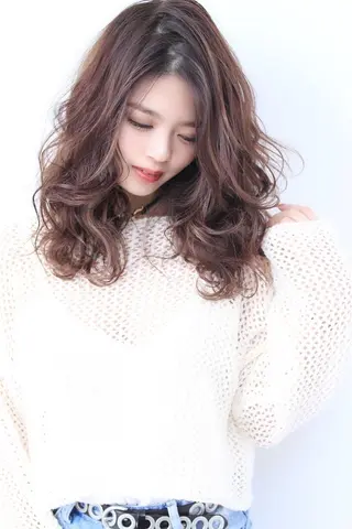 ロング カラー パーマ LiL`塚口所属・L i L 塚口のヘアスタイル