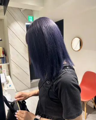 ミディアム Maria 梅田/デザインカラーのヘアスタイル