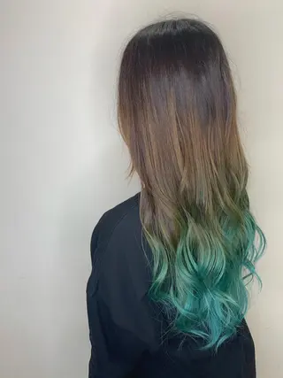 カラー 艶髪クリエイター 秋田 聖也🪽のヘアスタイル