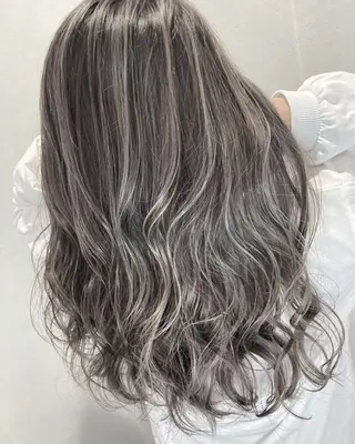 ロング カラー ヘアアレンジ ブリーチ毛縮毛矯正 👑山口のヘアスタイル