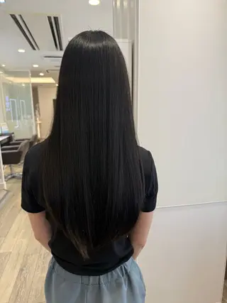 ロング 室 彩雲のヘアスタイル