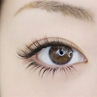 マツエク・マツパ チ ンのネイルデザイン