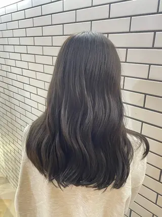 ロング カラー lift by mag所属・ユナ ナチュラル／透明感のヘアスタイル