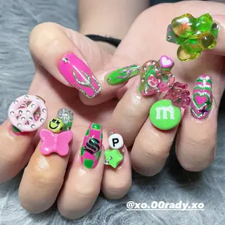 セミロング ネイル ⛓Miyu ⛓のネイルデザイン