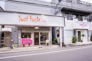 ショート カラー justbeauty CiNQのヘアスタイル