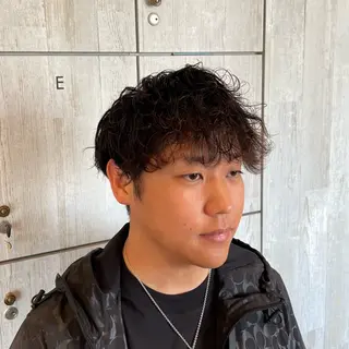 メンズ 夏向/ハイトーン /パーマのヘアスタイル