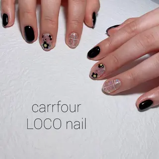 ネイル 中村 麻衣のネイルデザイン