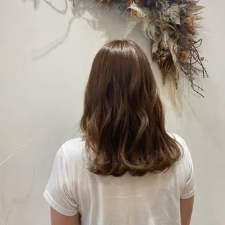 セミロング 松本 玲菜のヘアスタイル