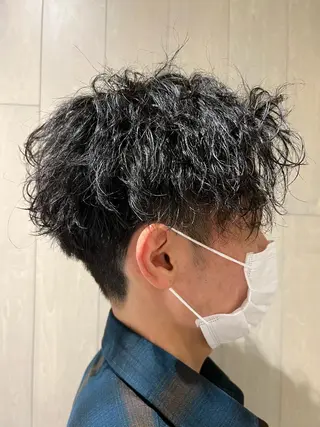 ショート メンズ 糟谷 慈英のヘアスタイル