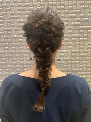 ヘアアレンジ シャドールーツ美容師 篠原康太のヘアスタイル