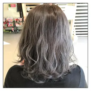 ショート カラー 大久保 隆蔵のヘアスタイル