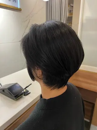 ショート 村中 逸紀のヘアスタイル