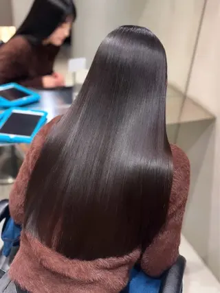 ロング パーマ ゆあ♡ 髪質改善×美髪矯正のヘアスタイル