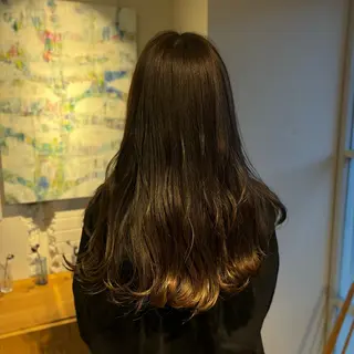 ロング efesto所属・前畑 凜のヘアスタイル