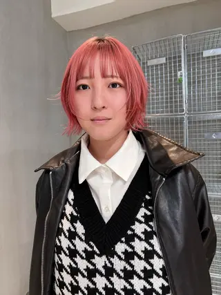 ショート SLAY所属・マツイ モモノのヘアスタイル