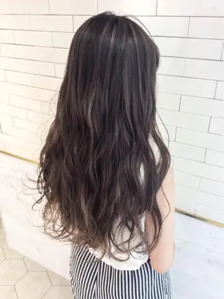 ロング カラー レイヤーカット× 髪質改善たもりのヘアスタイル