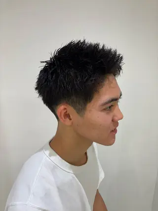 パーマ メンズ メンズパーマ/ スパイキー/フェードのヘアスタイル