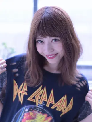 セミロング カラー パーマ 公式 Ease by amble luxeのヘアスタイル