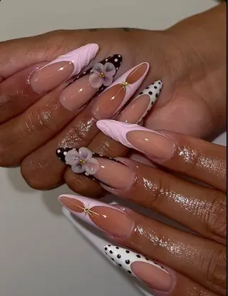 ネイル Cloudy Chan 歌舞伎町のネイルデザイン