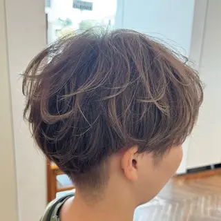 ショート カラー 吉田 新平のヘアスタイル