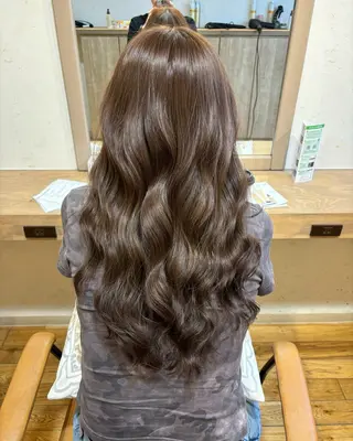 ロング カラー BEL髪質改善&カラ ー🩵元町KAZUAのヘアスタイル