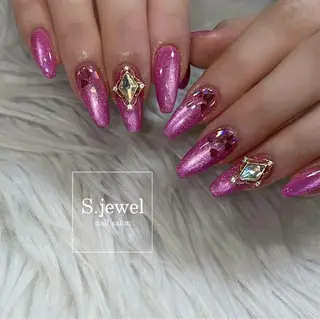 ネイル S♡JEWEL所属・S. JEWELのネイルデザイン