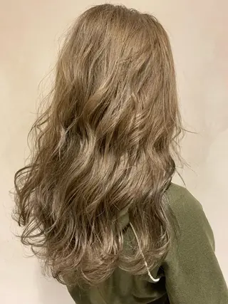 ロング カラー 美髪形成!色素改善! 秋田 和輝のヘアスタイル