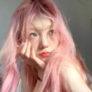 ロング 🥀ワンホン風暖色 カラーRISA🥀のヘアスタイル