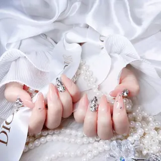 ネイル Yudia🦋 azuのネイルデザイン