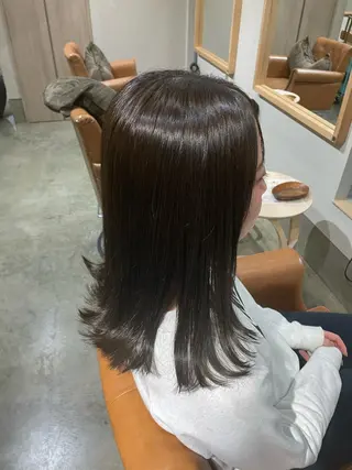 カラー まつやま さおりのヘアスタイル