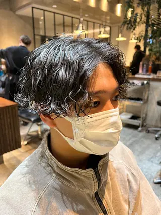 ショート パーマ メンズ 波巻きスパイラルパー マ/シャドウパーマ駿のヘアスタイル