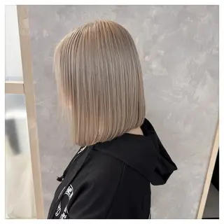 ショート カラー ショート・ハイトーン ズーキーのヘアスタイル