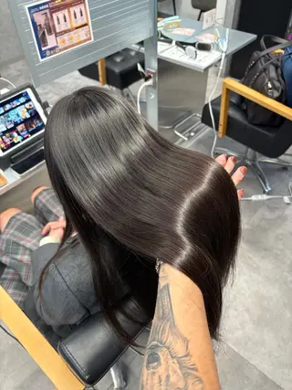 ロング king highlight&extensions梅田所属・髪質改善/似合わ せ/ダブルカラー盛田のヘアスタイル
