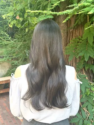 ロング うる艶カラー× ハイトーン/miuのヘアスタイル